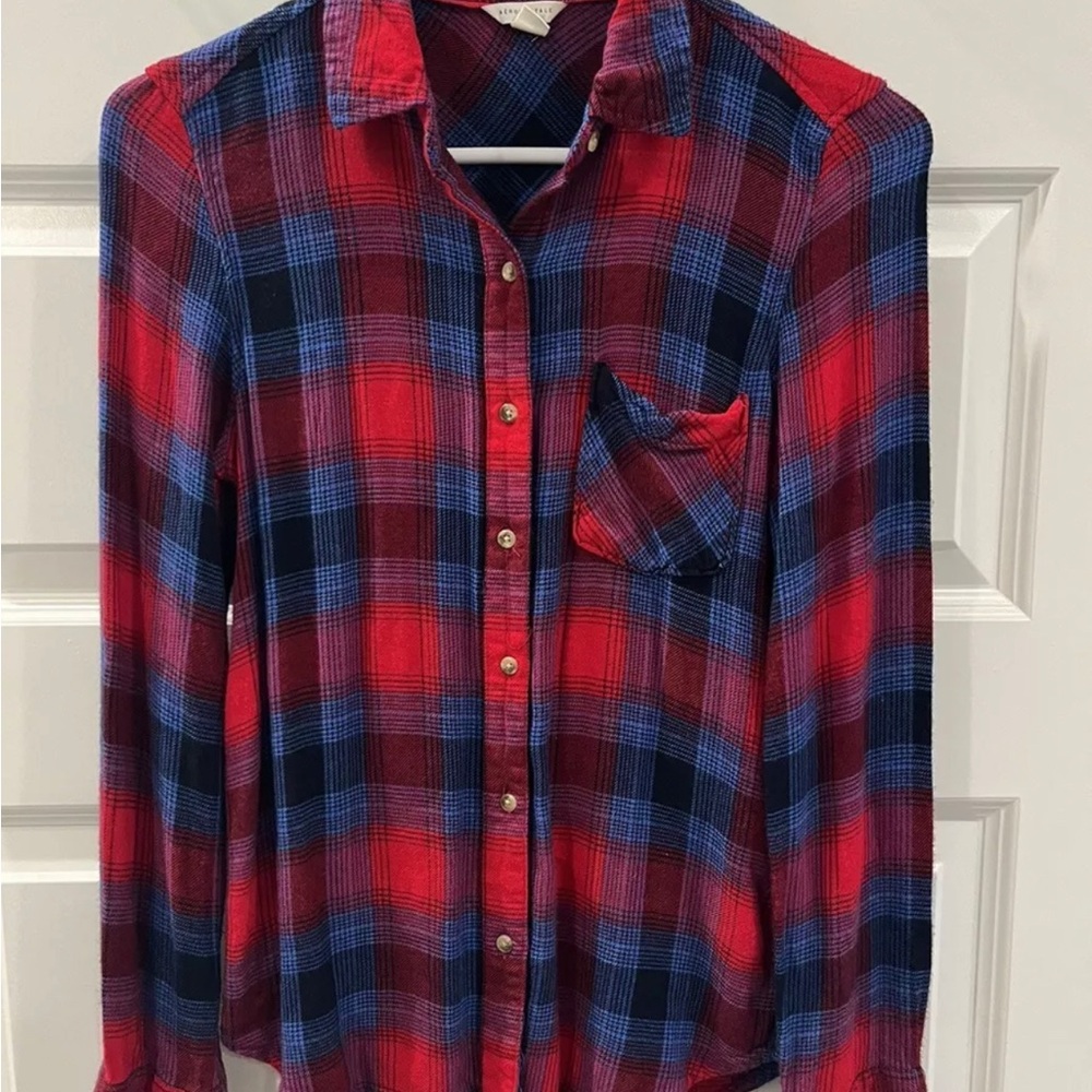 Aeropostale flannel plaid shirt, women’s size small